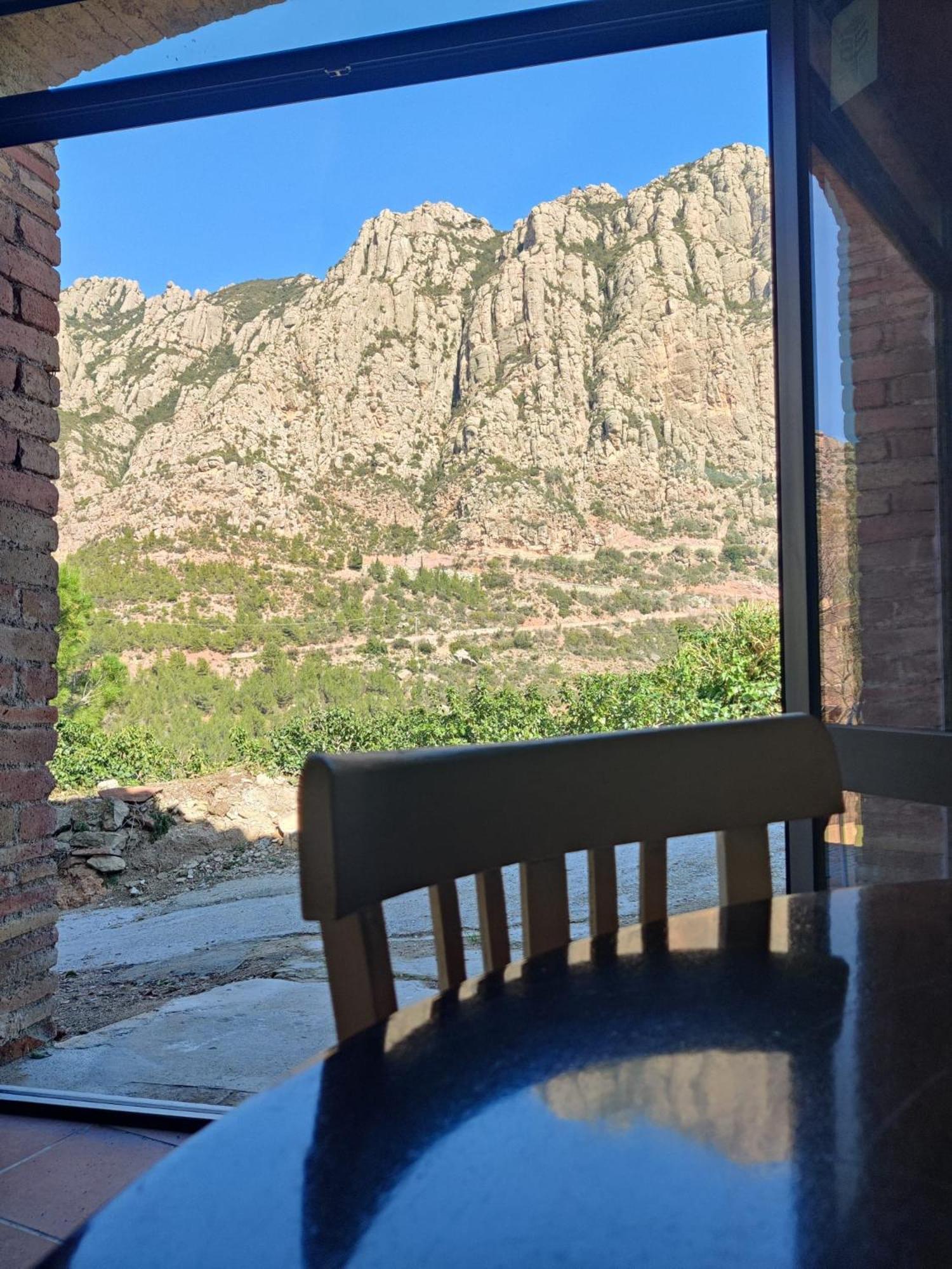 Chalet Cal Simon- Casa A Montserrat *